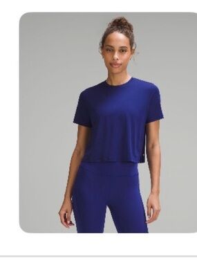 lululemon athletica ultralight waist length T Shirt larkspur